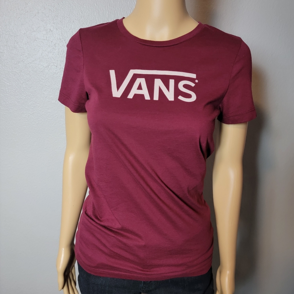 Women's Size Medium Vans Tshirt Burgundy
